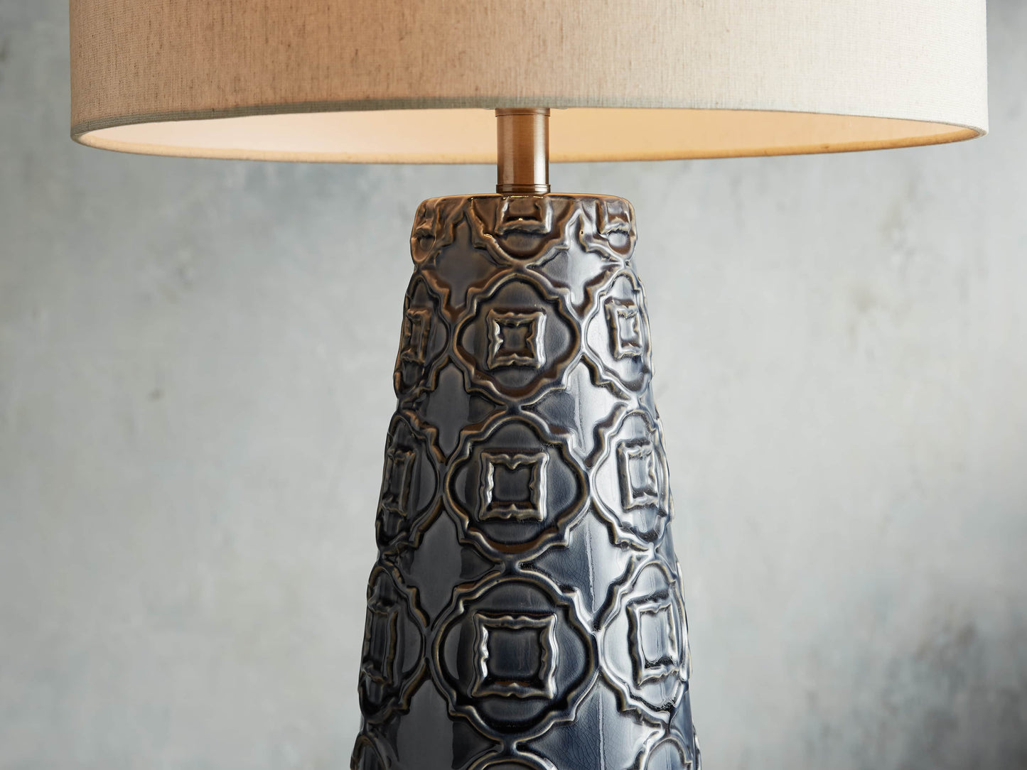 Laurel Ceramic Table Lamp