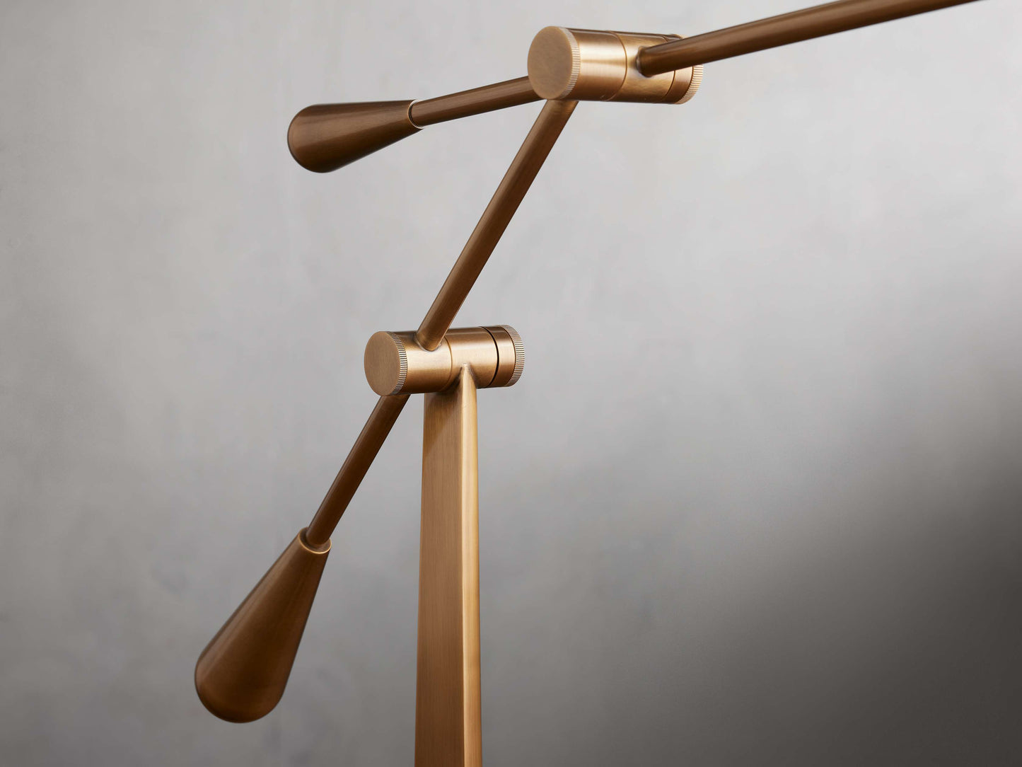 Colson Desk Lamp