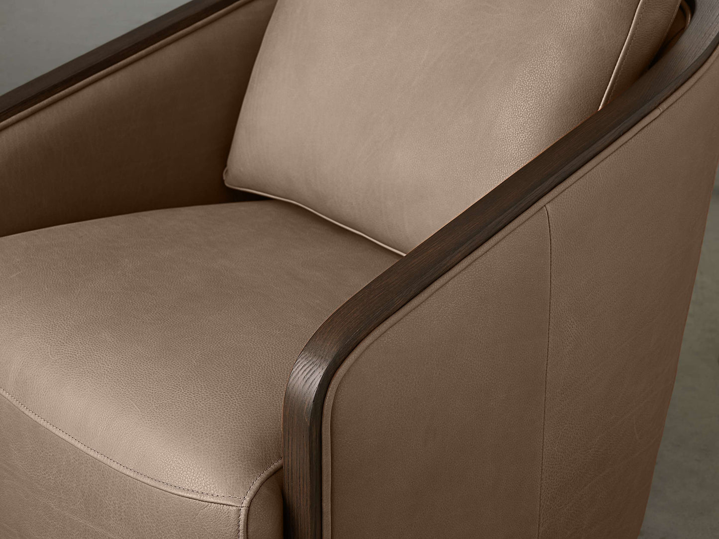Pomona Leather Swivel Chair