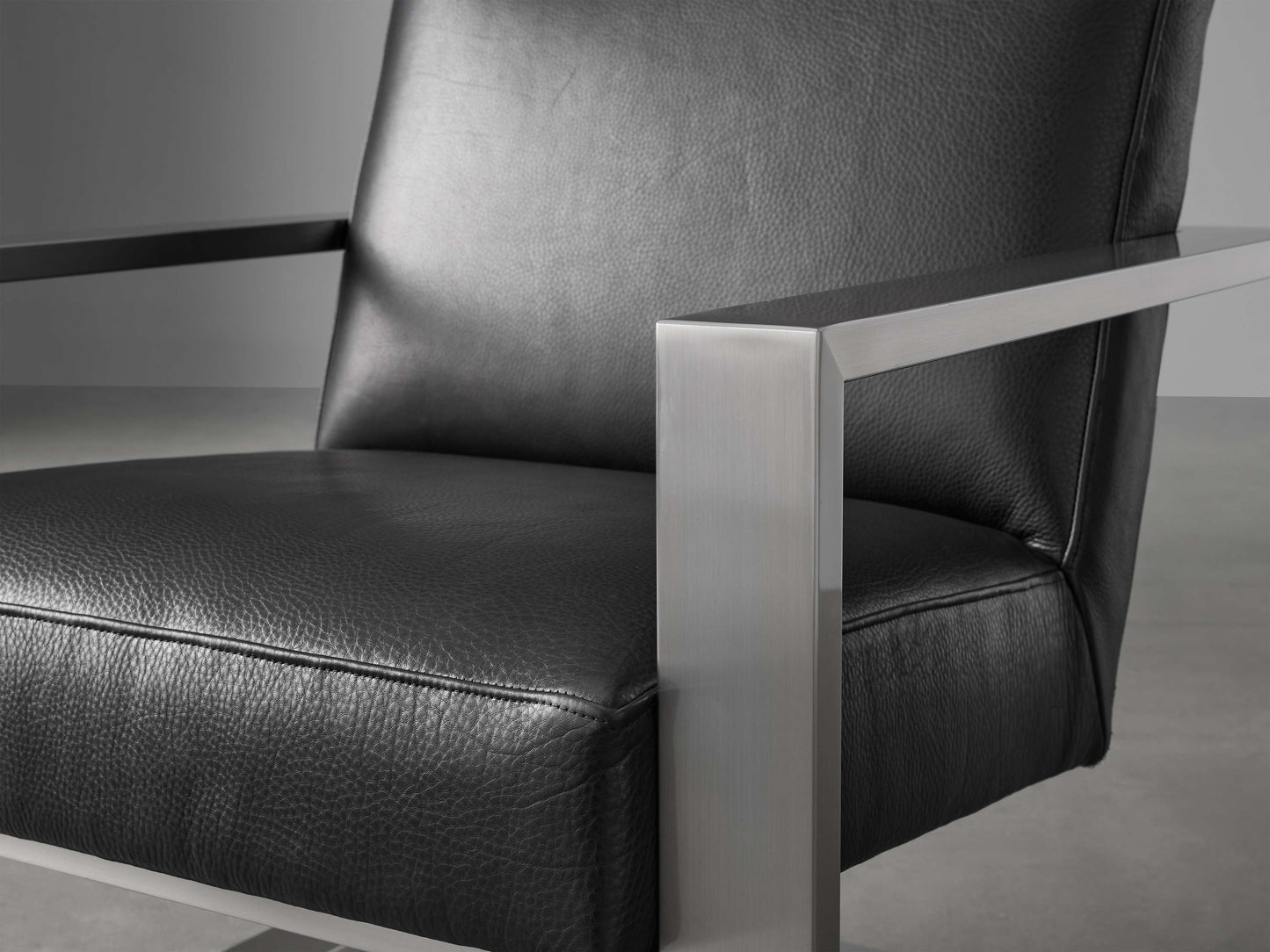 Sabina Leather Chair