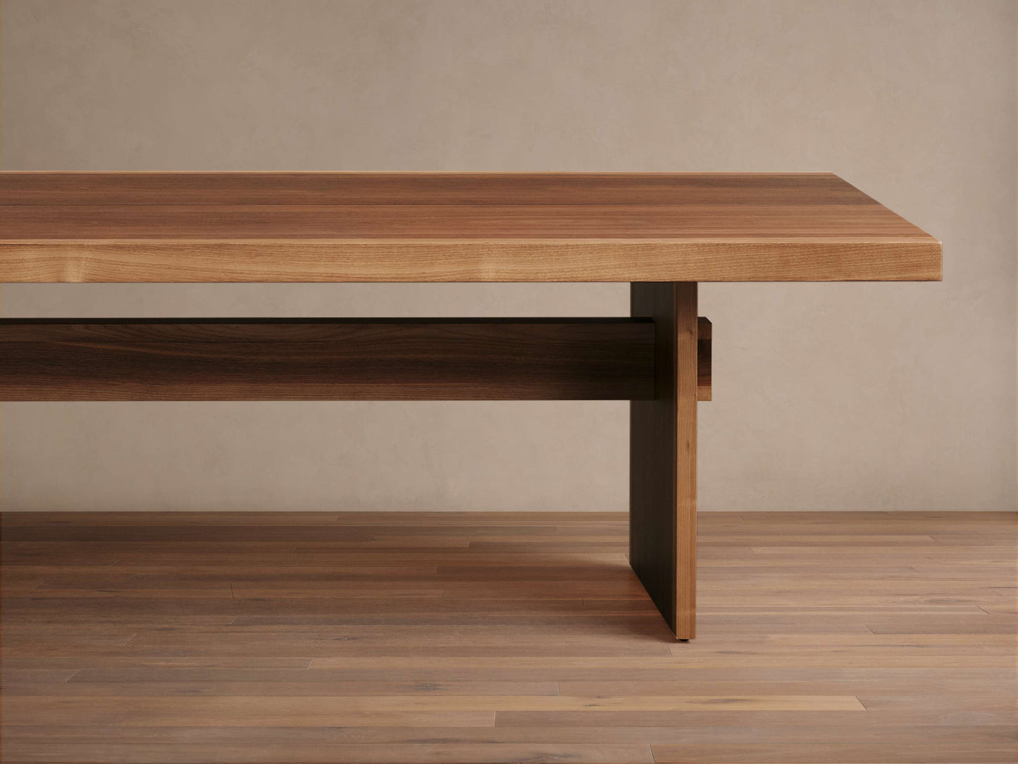 Mihaela Dining Table