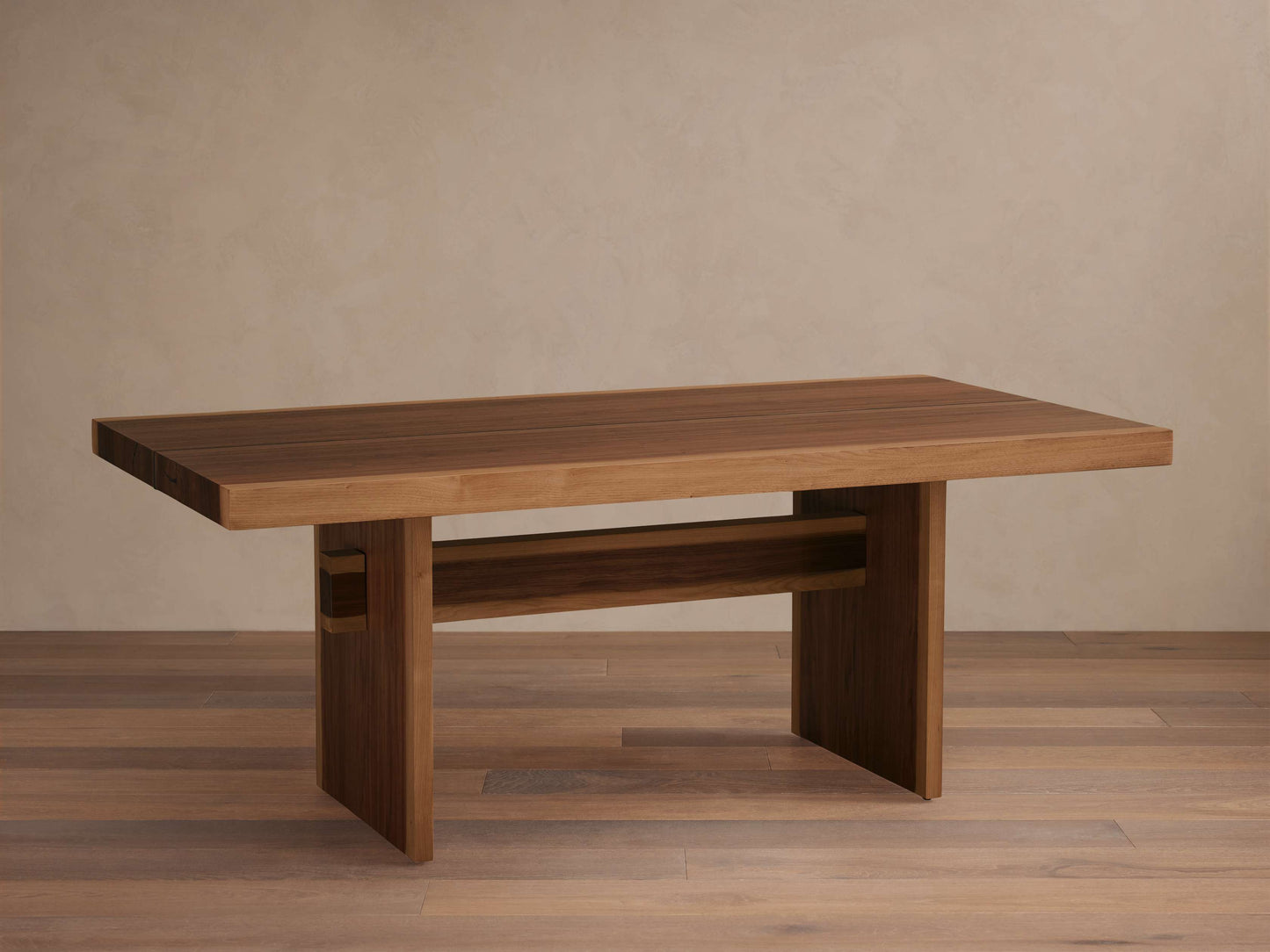 Mihaela Dining Table