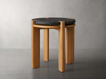 Pyet End Table