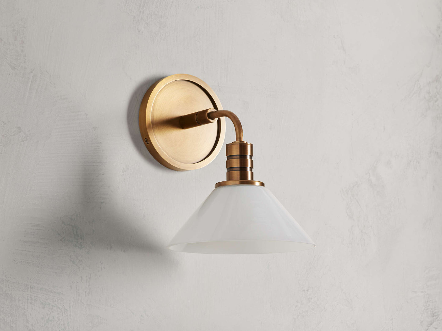 Theron Sconce