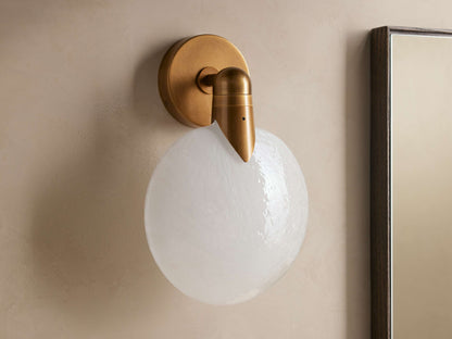 Lyla Sconce