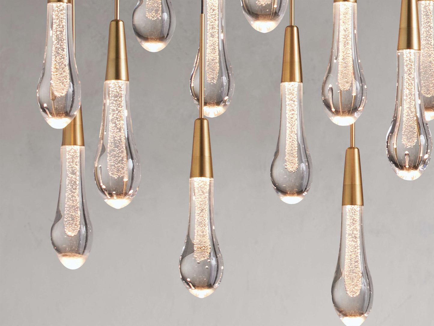 Soltaire Linear Chandelier