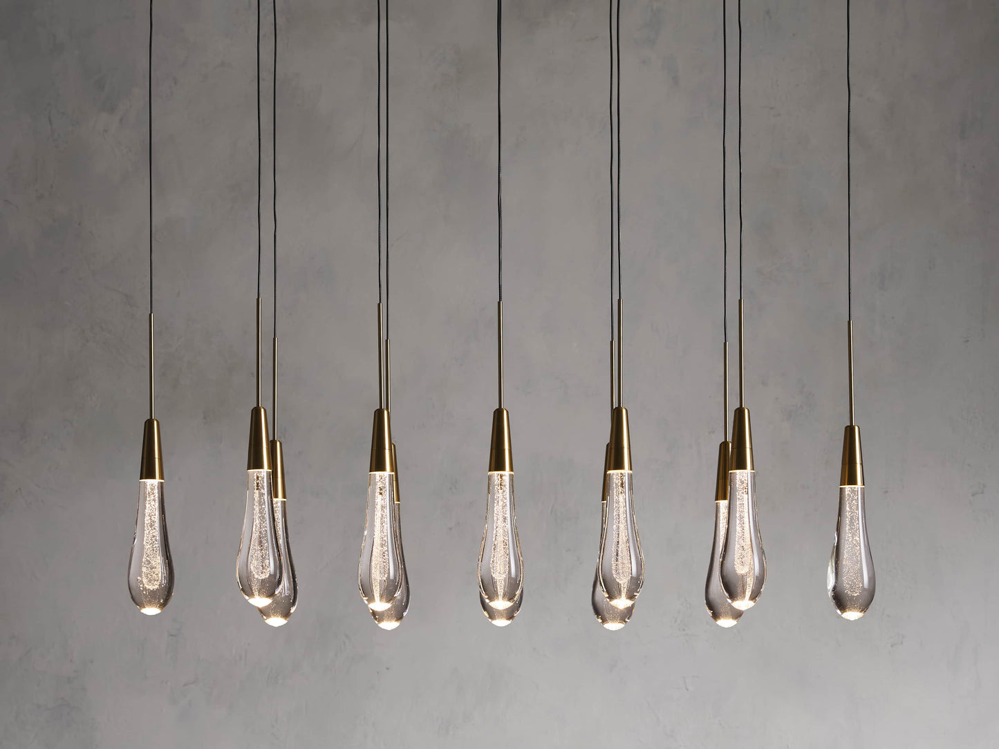 Soltaire Linear Chandelier