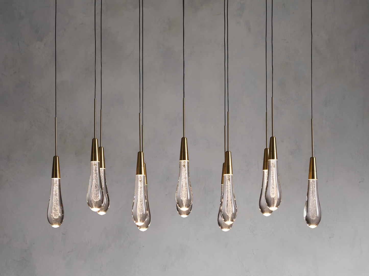 Soltaire Linear Chandelier