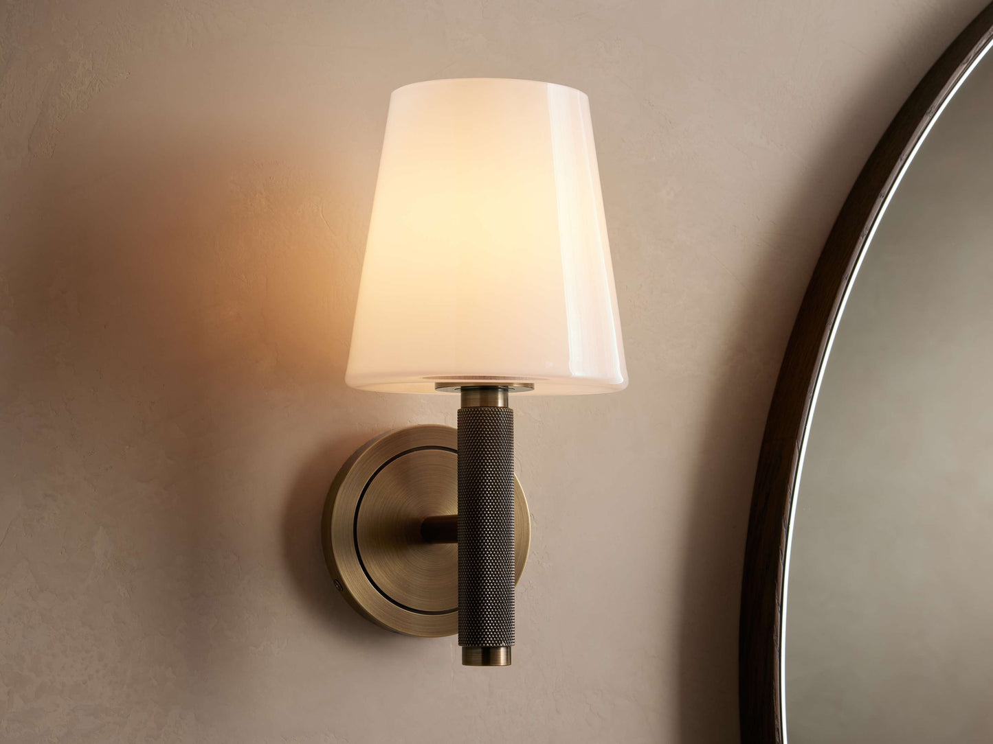 Monroe Sconce