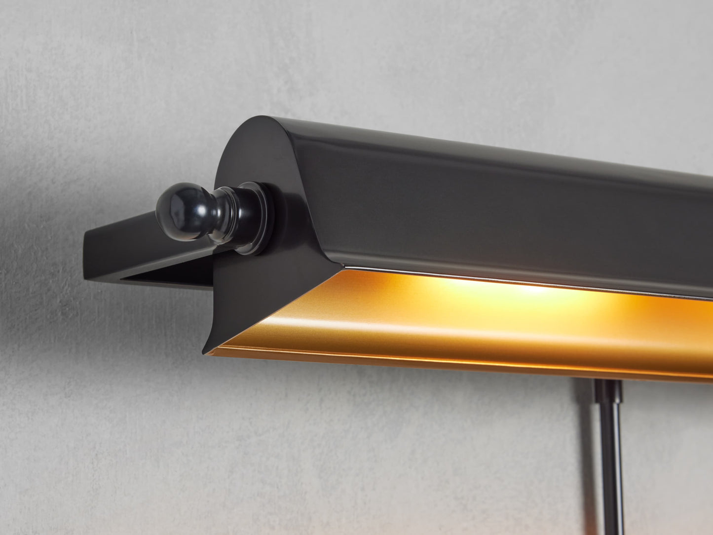 Tremont Picture Light