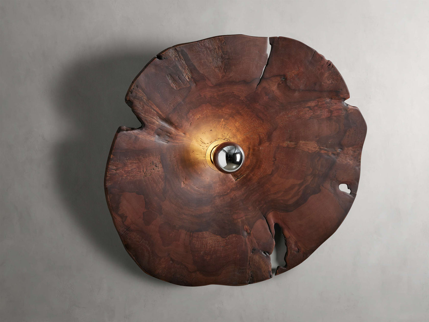 Arruga Sconce