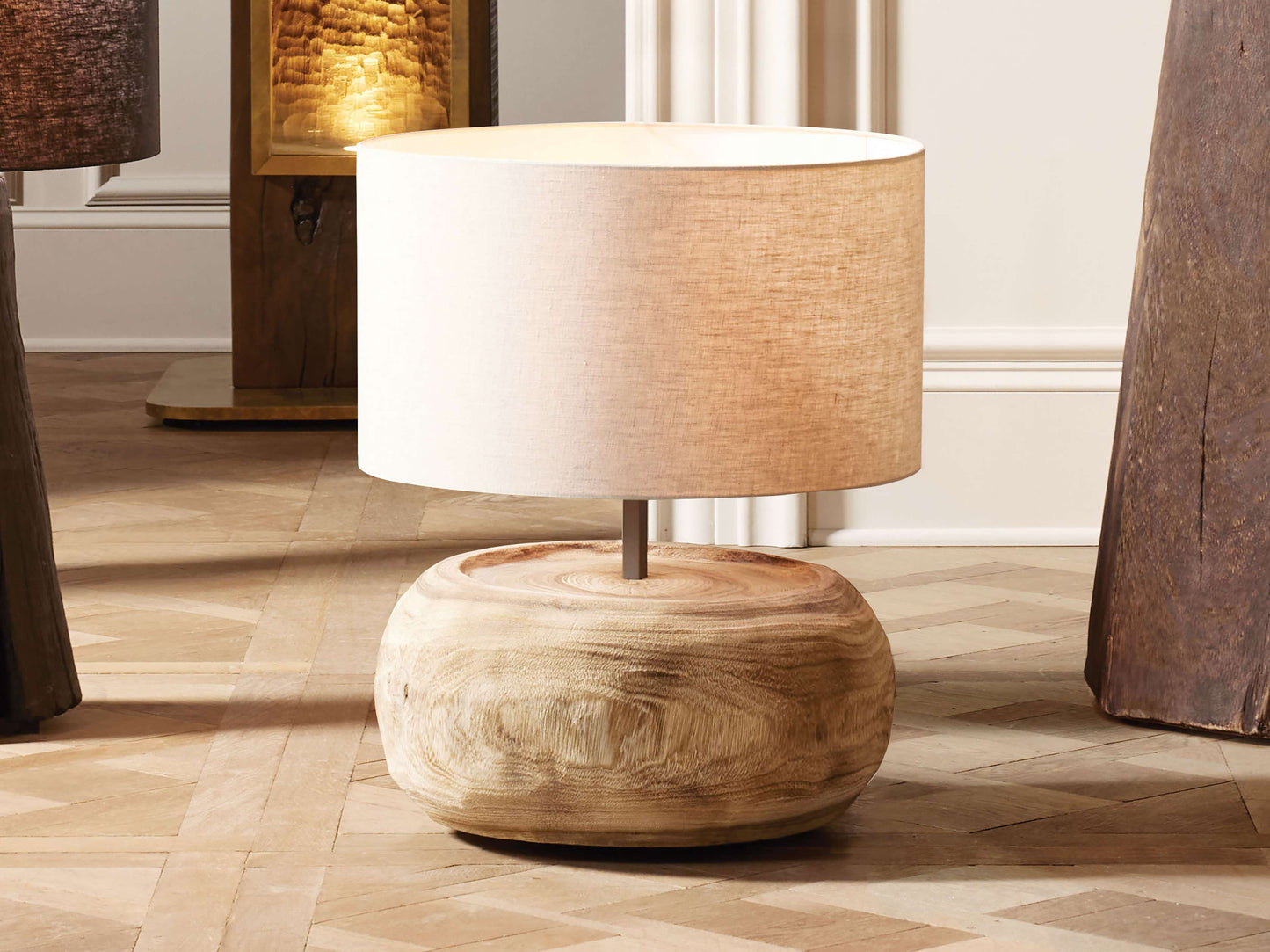 Rueda Table Lamp