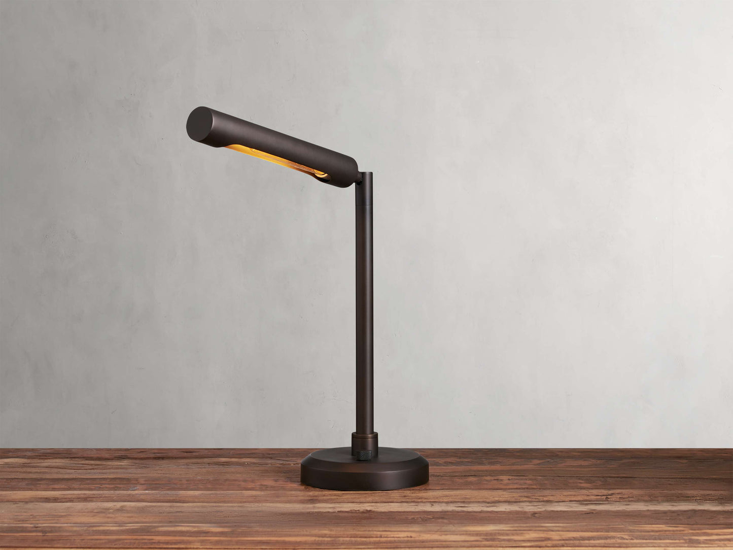 Elih Desk Lamp