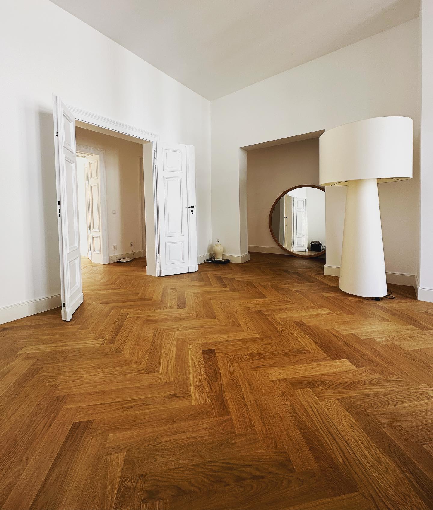 Contemporary Floor Light