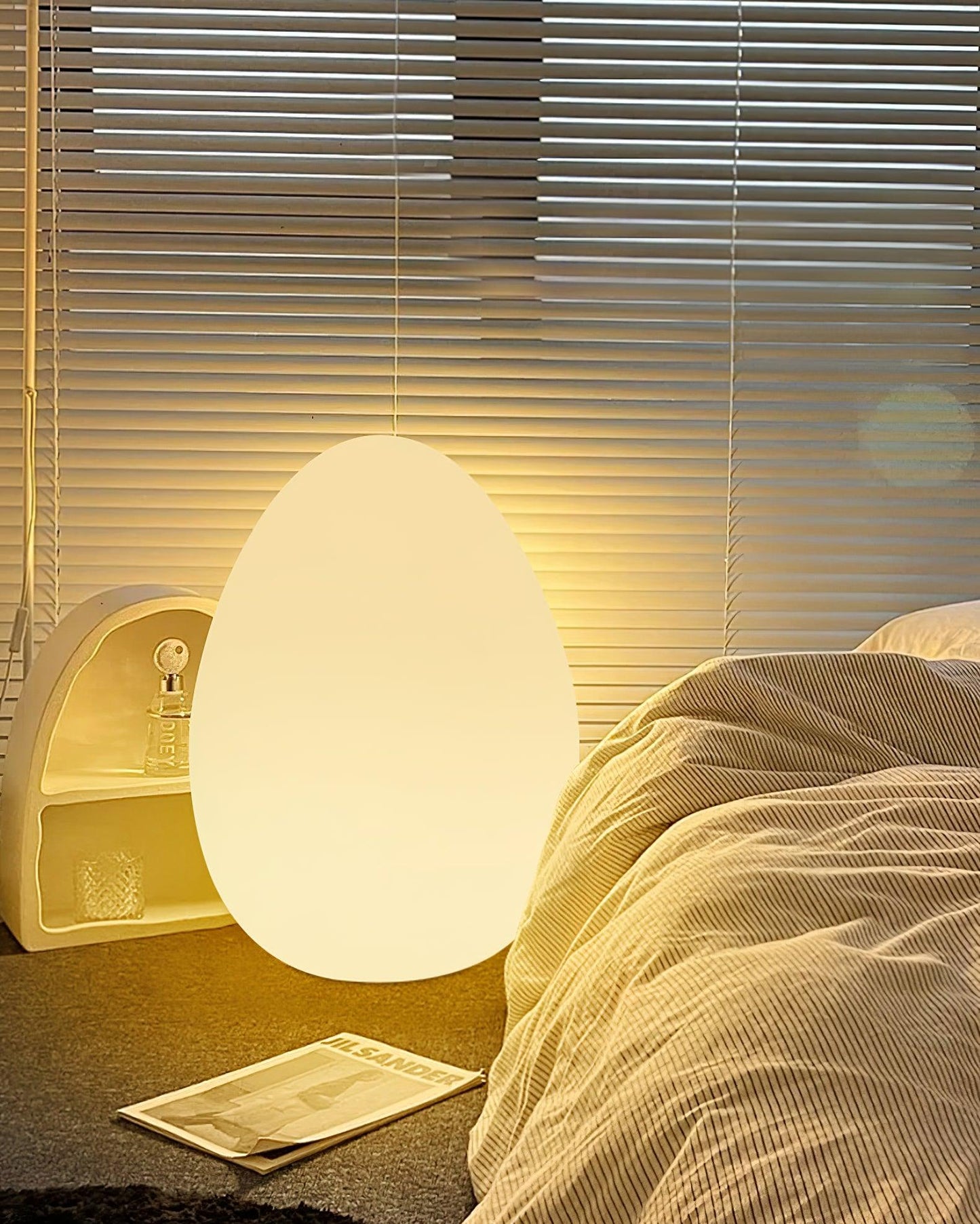 Modern Egg Table Lamp