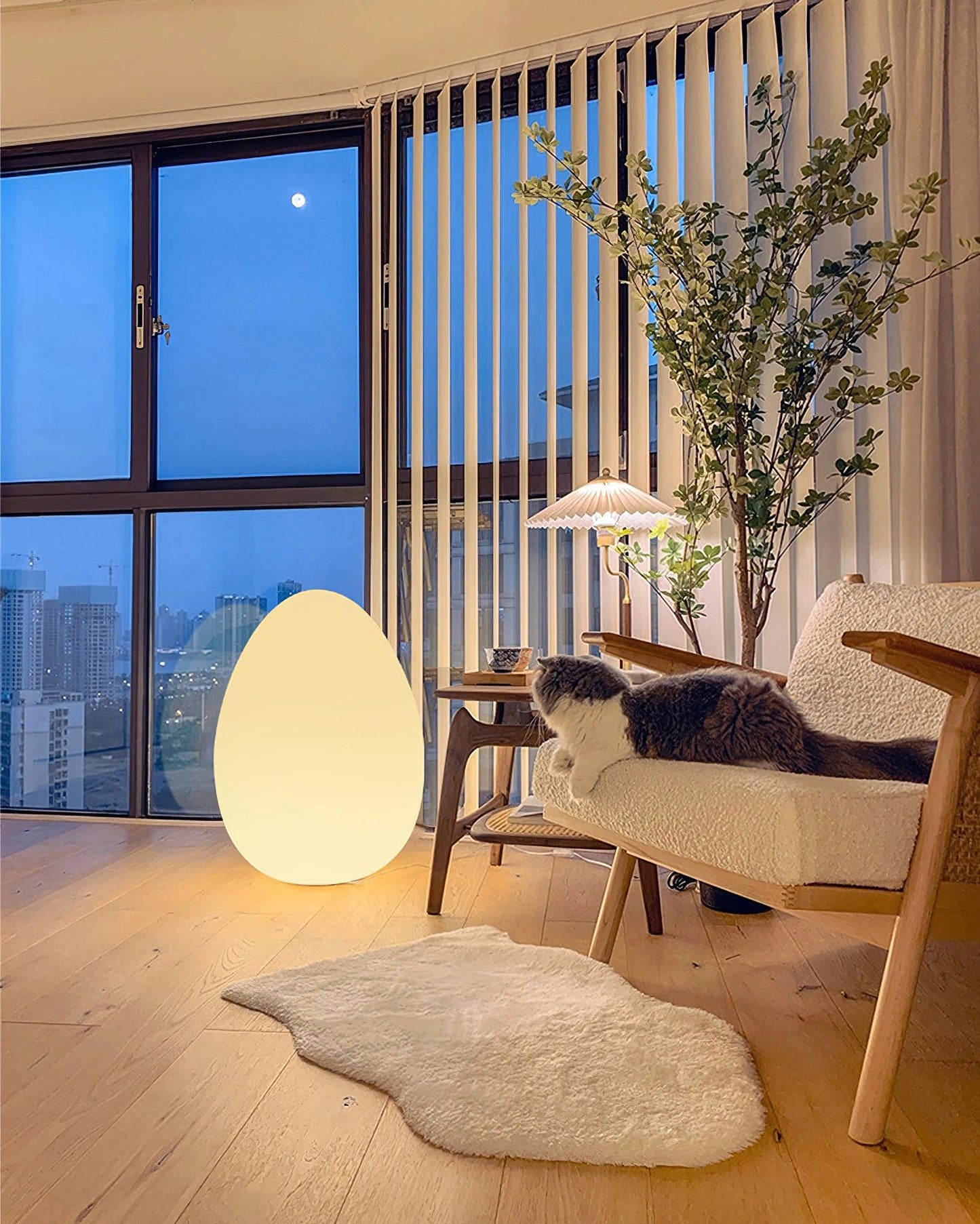 Modern Egg Table Lamp