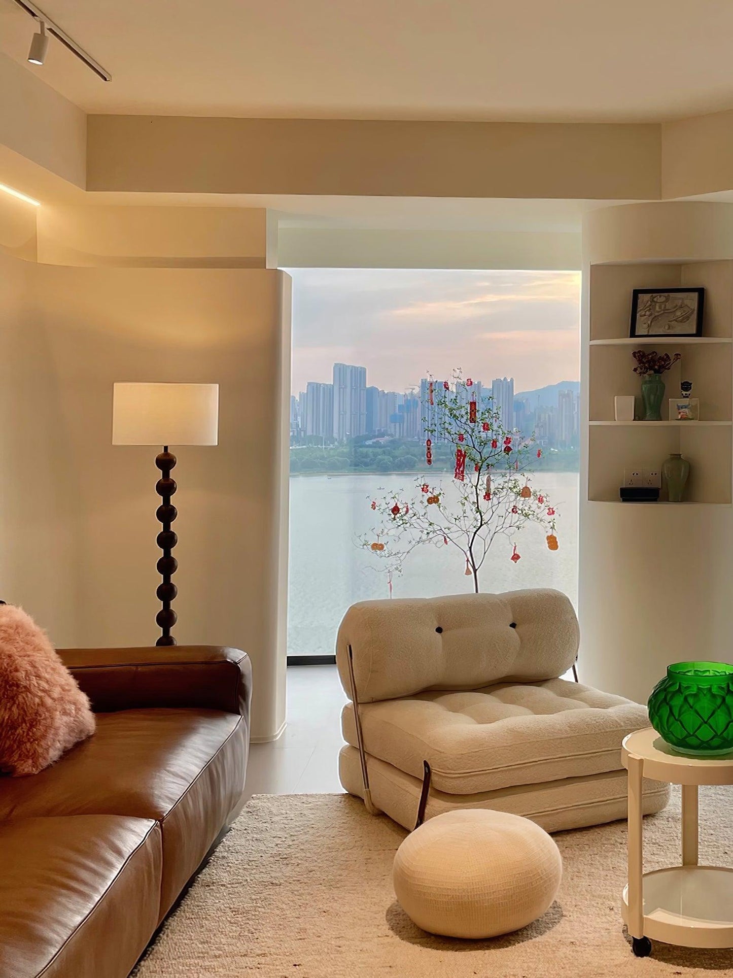 Barbell Floor Lamp 15.7 Inch