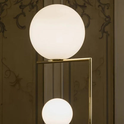 IC F1 Floor Lamp