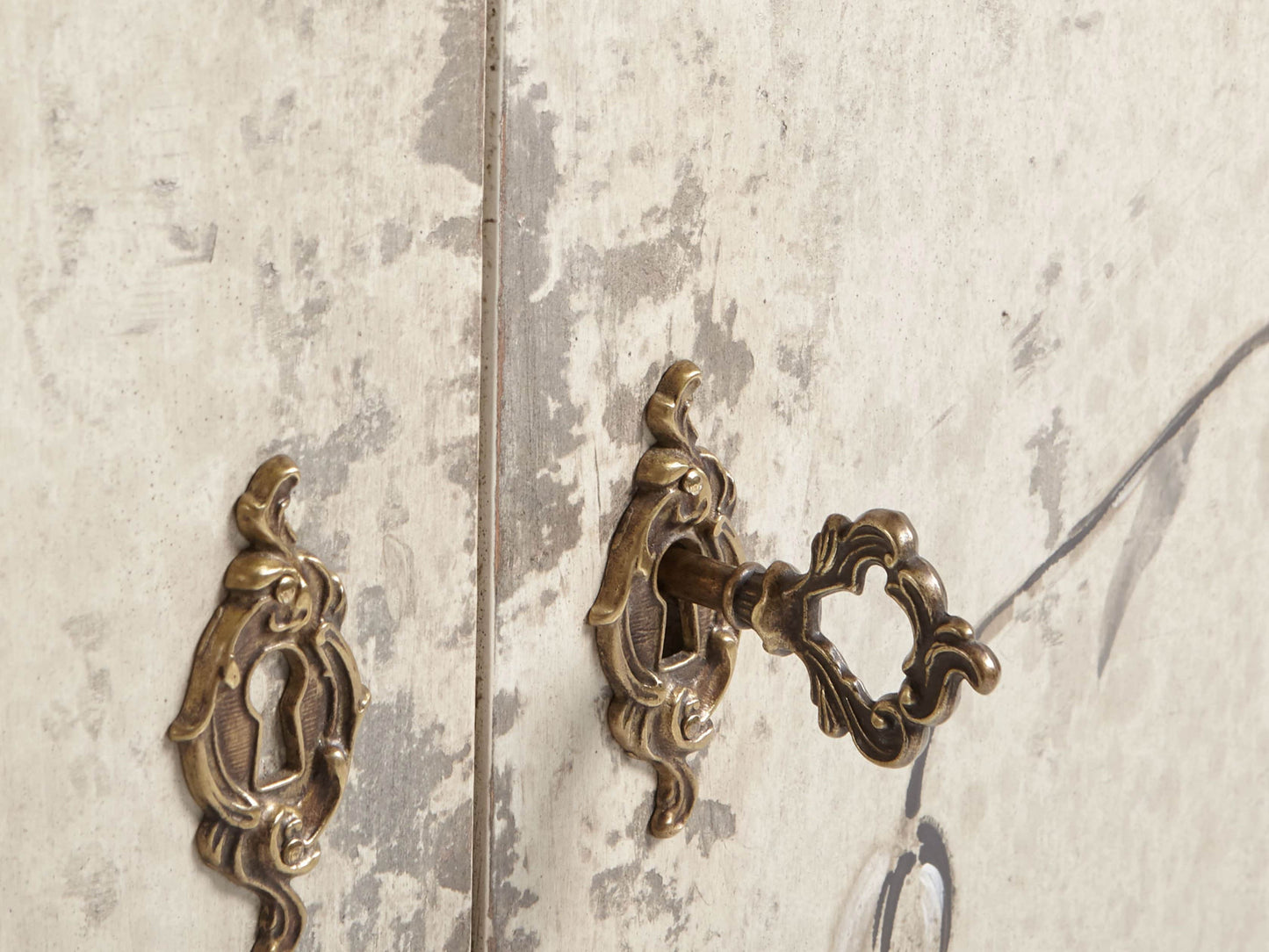 Sofia Bell'Arte Demilune Cabinet