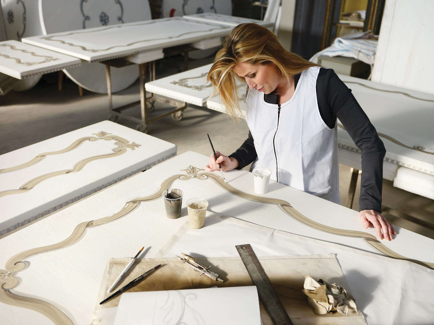 Cerea Ribbon Bell'Arte Dining Table