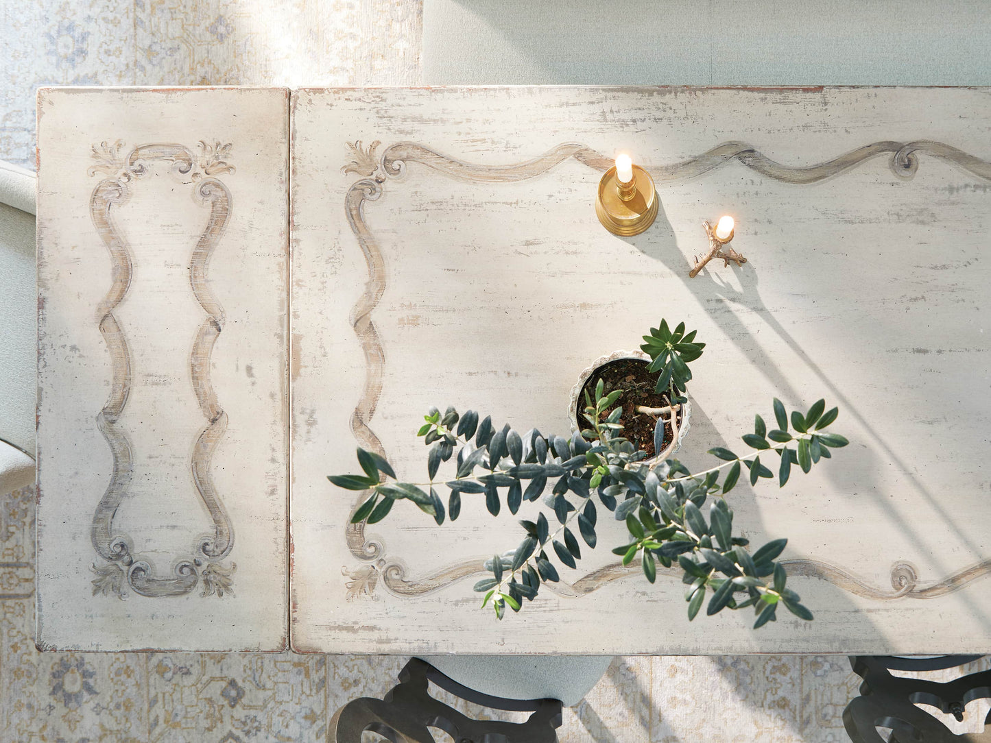 Cerea Ribbon Bell'Arte Dining Table