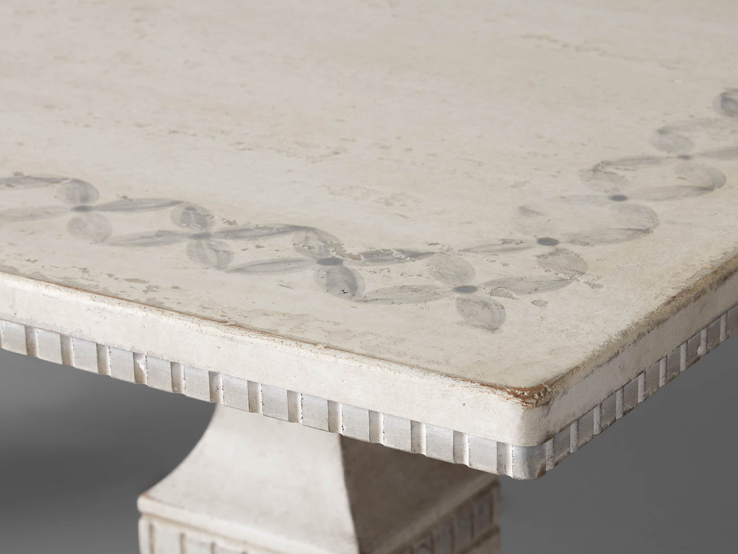 Cerea Margherita Bell'Arte Dining Table