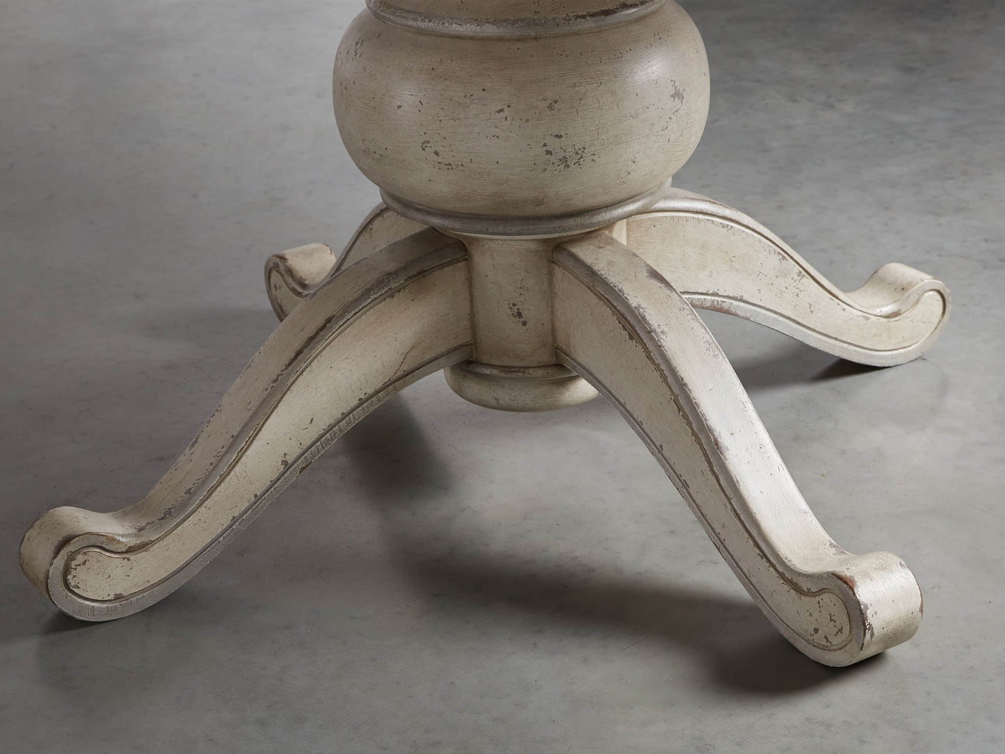 Girardi Geo Link Bell'Arte Round Dining Table