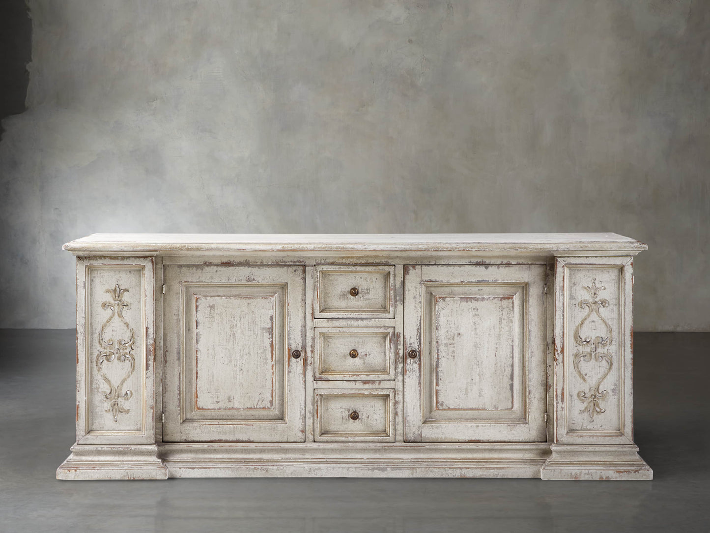 Vittoria Bell'Arte Console