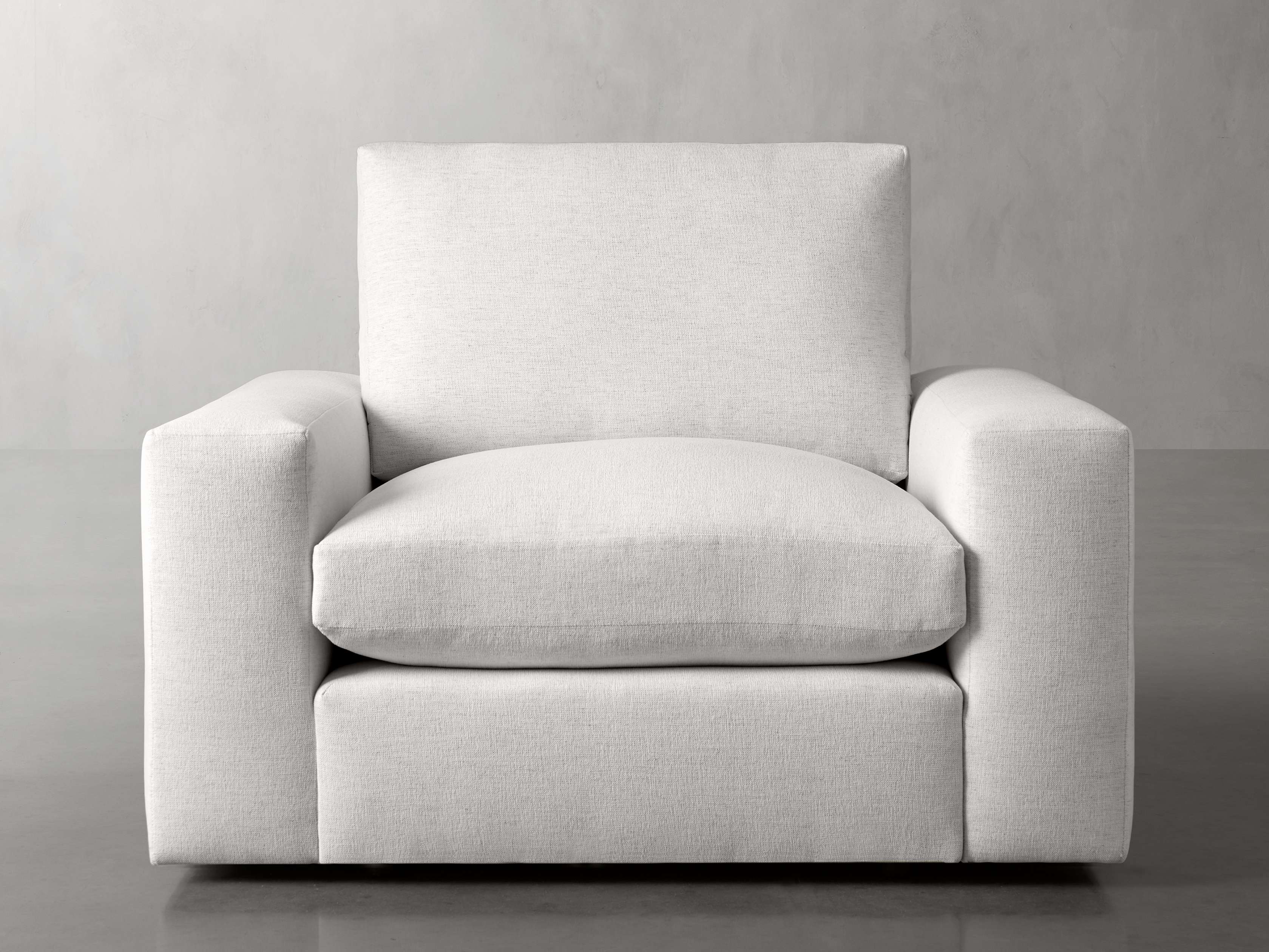 Kipton Wide Arm Chair – Vivo Lamp