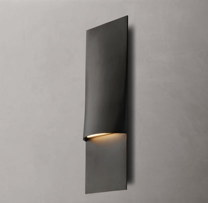 Taza Vertical Rectangular Sconce