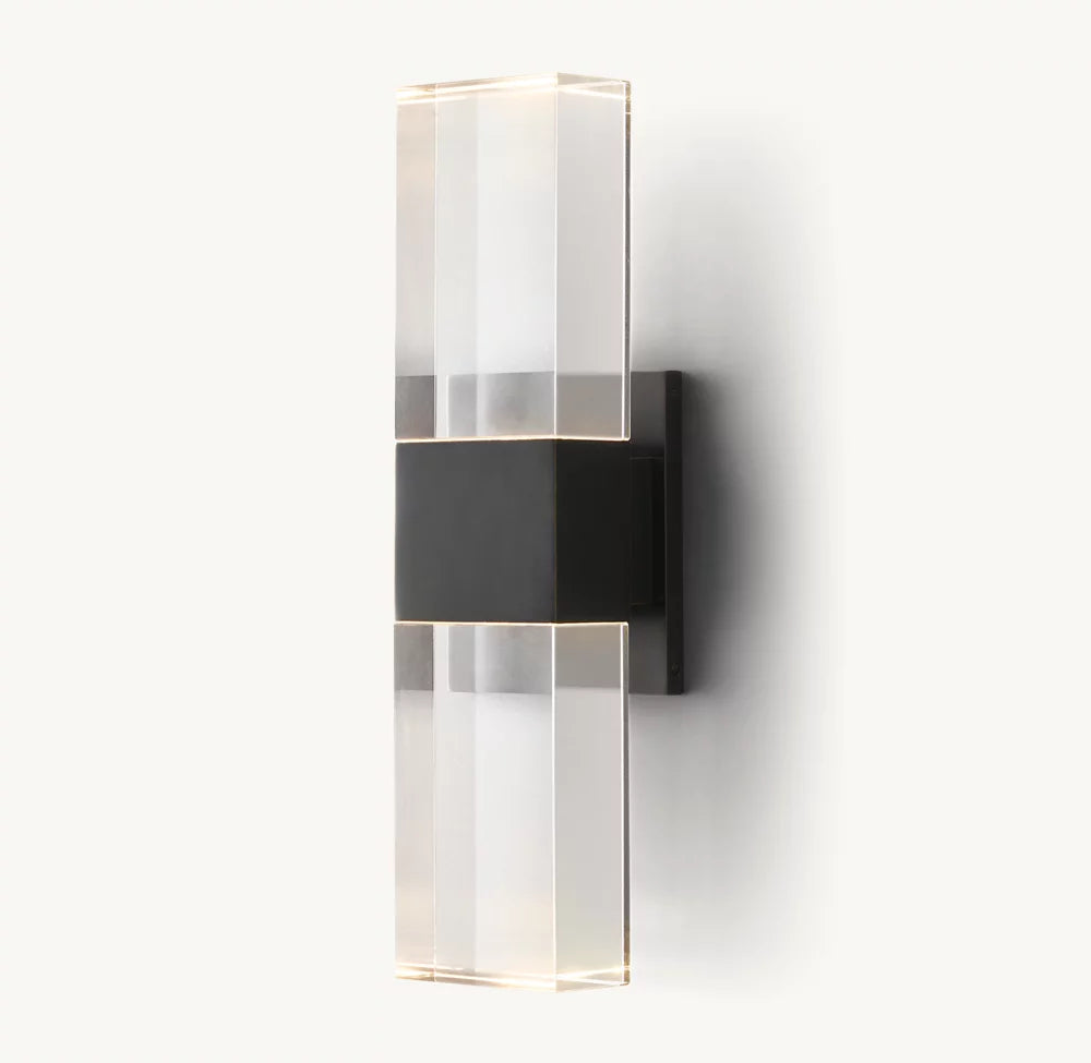 Serra Linear Sconce